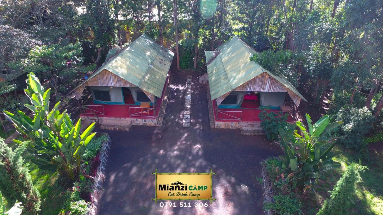 Camp Mahon Gardens Hotell Nanyuki Eksteriør bilde